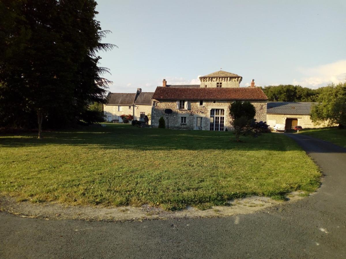 La Tour Du Raygnier Bed & Breakfast Verneuil-le-Chateau Dış mekan fotoğraf