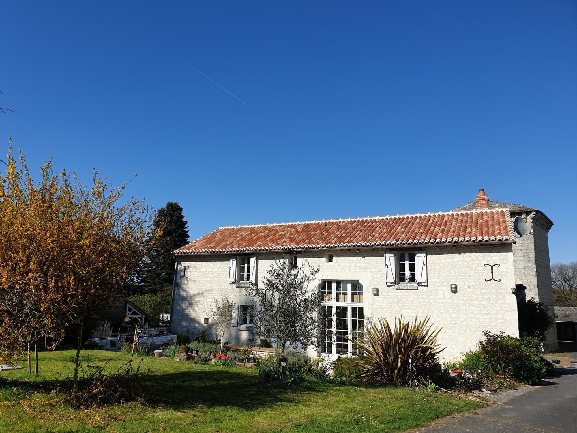 La Tour Du Raygnier Bed & Breakfast Verneuil-le-Chateau Dış mekan fotoğraf